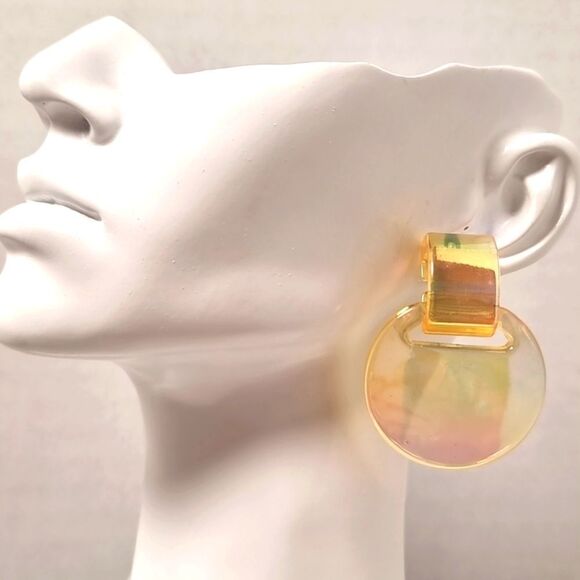 New FREE PEOPLE irradescent circle fun cute earrings - Picture 2 of 8